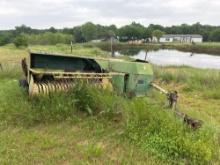 346 John deer bailer Buyer Must bring help to load