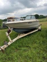 Galaxy boat, 18 foot 1995 model with a new motor Buyer Must bring help to load