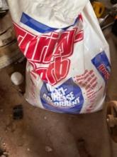 Mostly full bag of floor dry 40lb