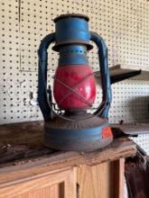 Dietz lantern