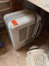 Milk barn heater