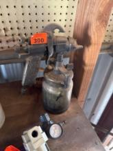 Sharpe siphon feed paint gun