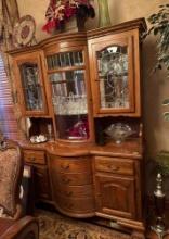 China Hutchonly 59 inches x 78 inches, 18 inches height Items not included please wait to pick up