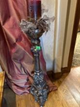 Candle pedestal holder