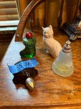 Avon Bell, cat, turtle, stocking