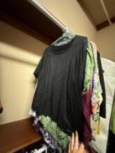 womens clothes see size and brand in photo