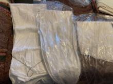 White table cloths