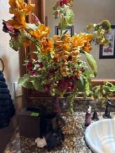 Scentsy Plug in Burner, Square tissue box Toothbrush holder, floral arrangement in vase