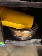 pie pans and glass dishes