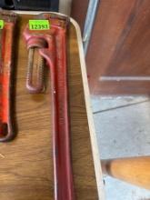 Pipe wrench