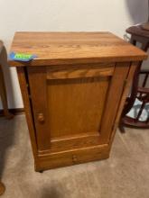 Small wooden night stand