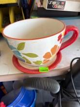 T cup flower pot