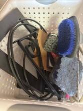 scrubber, frame, hangers