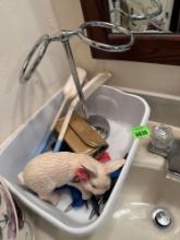 hairbrushes, bunny, rabbit, decor, wallet, and towel holder