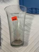 Flower vase
