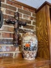 Decorative vase with ships and wall cross Measurements in photo