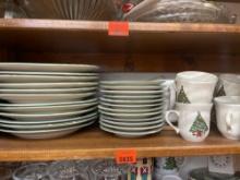 Christmas dish set