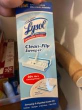 Humming bird feeder, Lysol flip mechanism