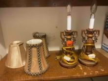 2 lamps with shades