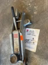 Floor jack