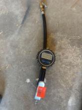 Digital pressure gauge
