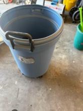 Trash can