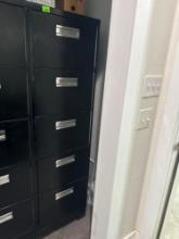 Filing cabinet Measurement in photo Must bring help to load
