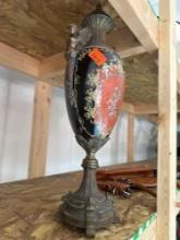 Decorative vase Measurement in photo