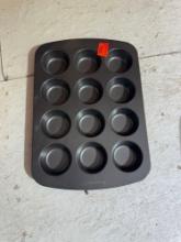 Muffin pan