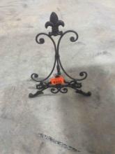 Table top picture/plate holders