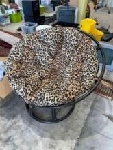 Papasan chair