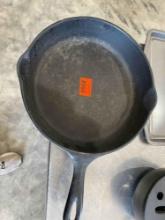 Cast iron pan