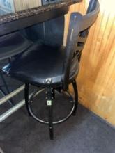 1 bar stool