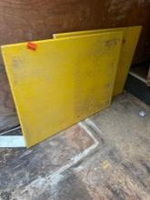 2 pieces of wood