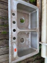 Kitchen sink