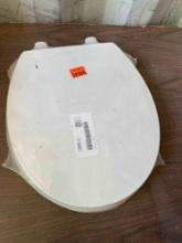 Toilet seat