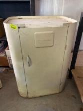 Aluminum cabinet