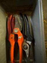 Garden pruners