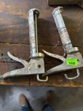 Caulking gun