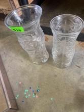 2 Glass vases