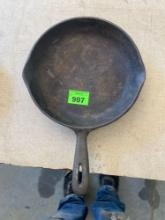 Cast iron pan
