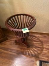 Wooden flower pot holder