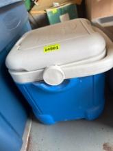 Small igloo ice chest