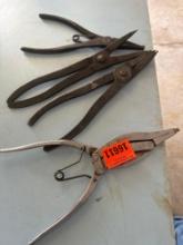 Snap ring pliers