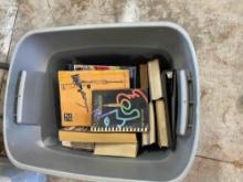 Tote of books