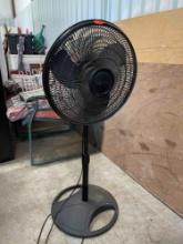 Standing fan