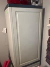 Plastic cupboard Rubbermaid