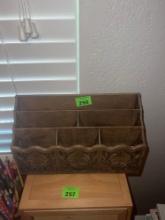Desk organizer