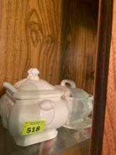 Sugar bowl