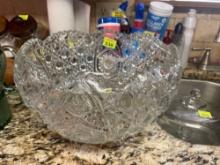 Crystal serving bowl